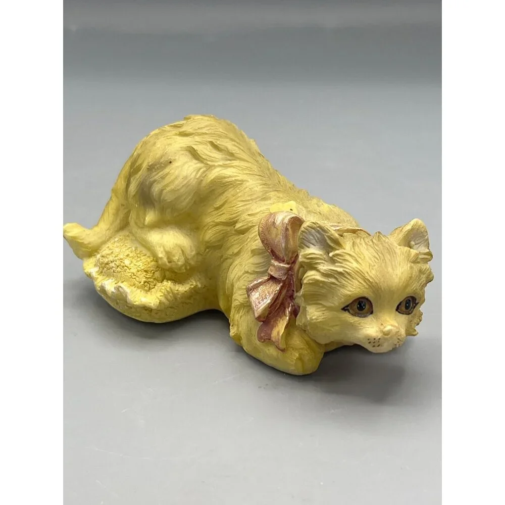 Rare VTG Yellow Cat Figurine Bobble Head With Bow Accent 4.5